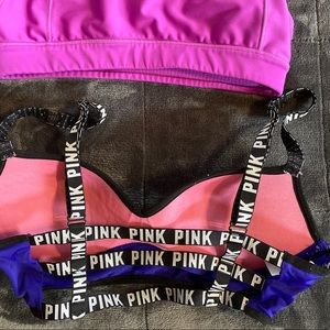 Xs VS PINK BRA. Fits good.